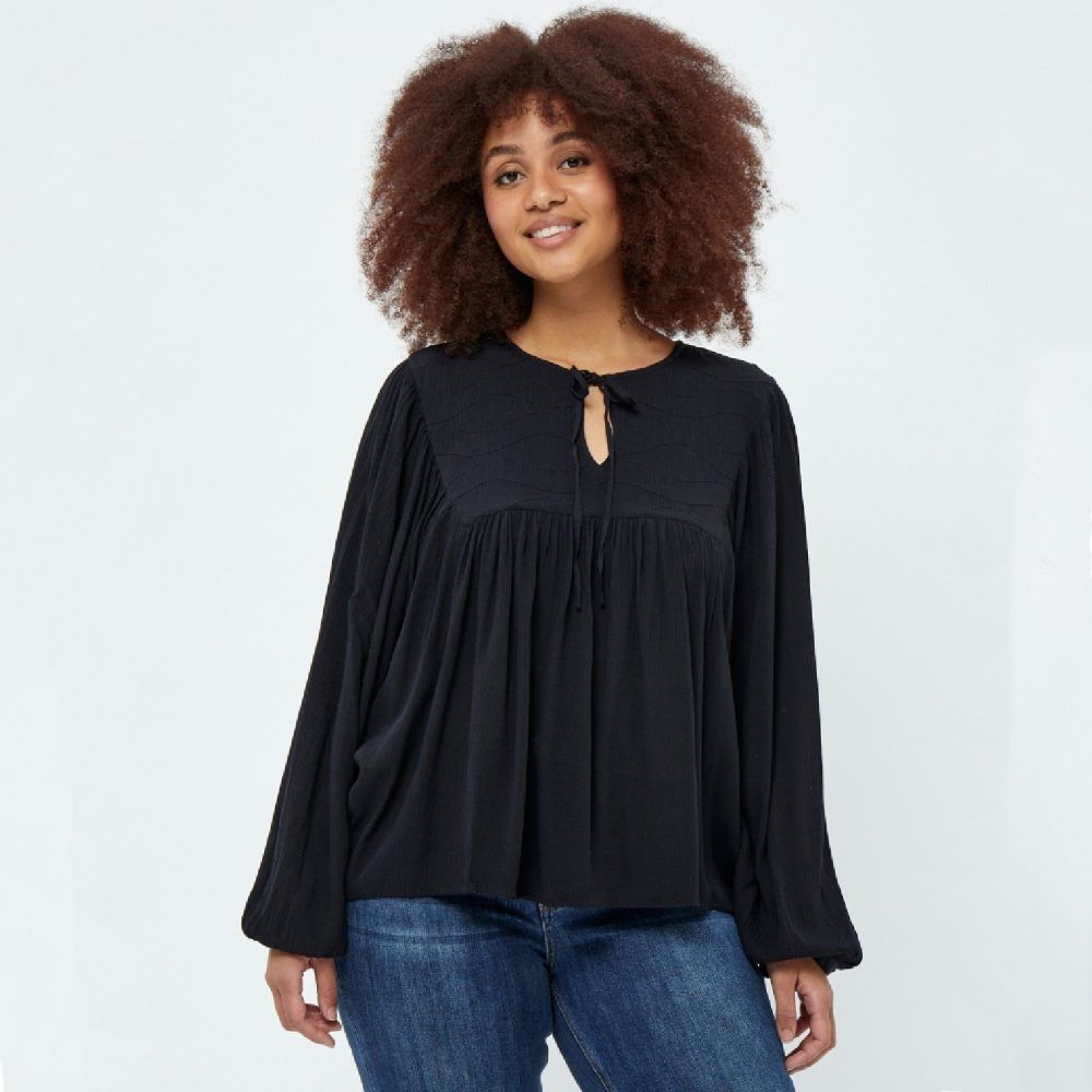 Danea Blouse Black Curve | Peppercorn