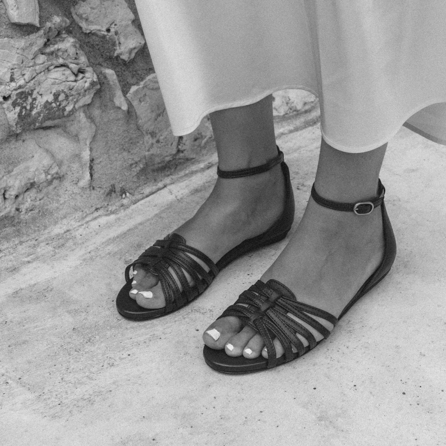 Mareike 10 Calf Suede Black | Anonymous