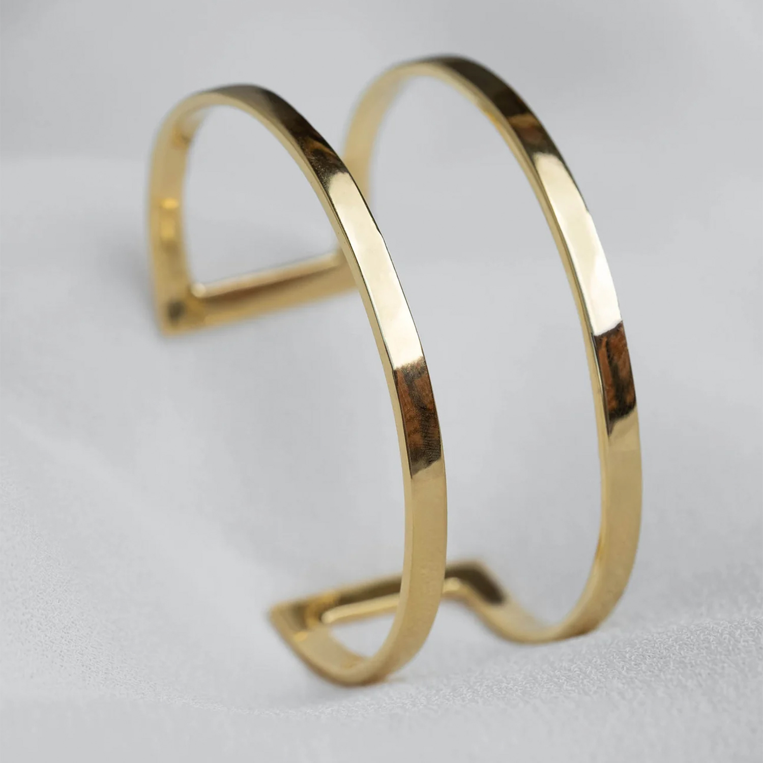Golden cuff double line | Adorn